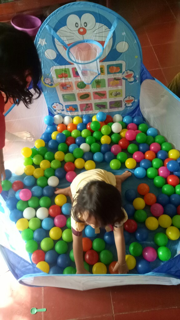 Keranjang Mandi Bola Karakter