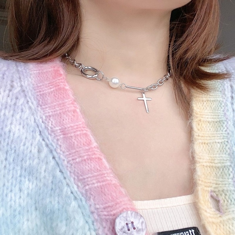 Small design sense U pearl cross chain stitching necklace temperament wild clavicle chain necklace