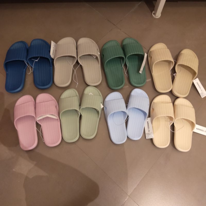 sandal selop miniso / comfort bathroom slippers