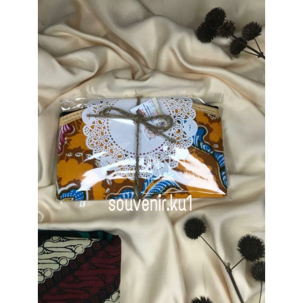 SouvenirPouchDompetKecil