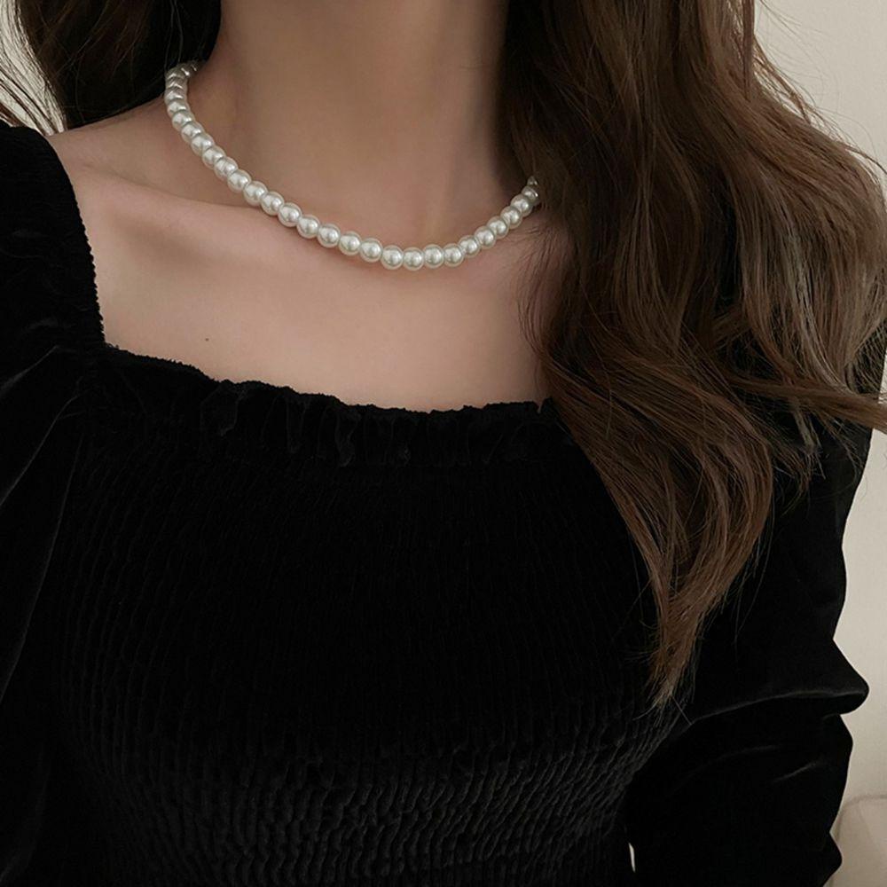 Kalung Choker Rantai Klavikula Mutiara Putih Gaya Vintage Korea Minimalis Untuk Wanita