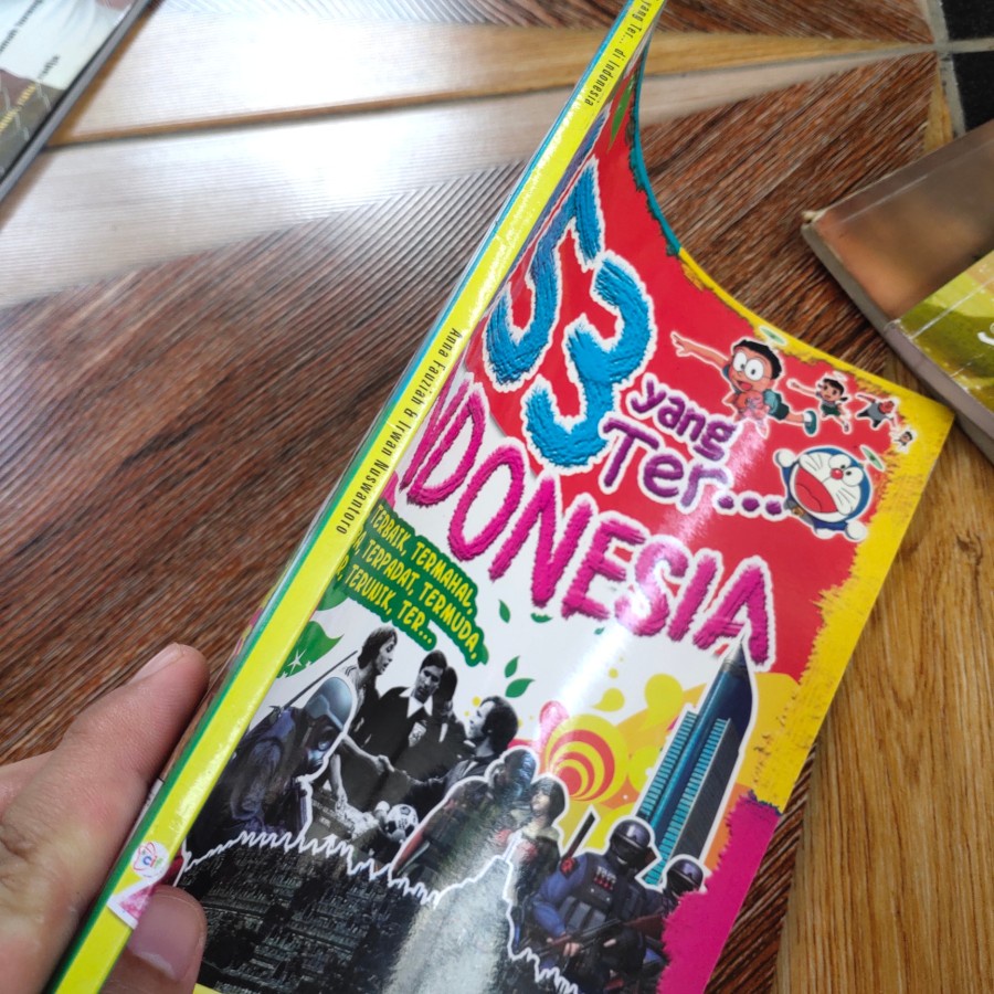 Buku 153 yang Ter... di Indonesia