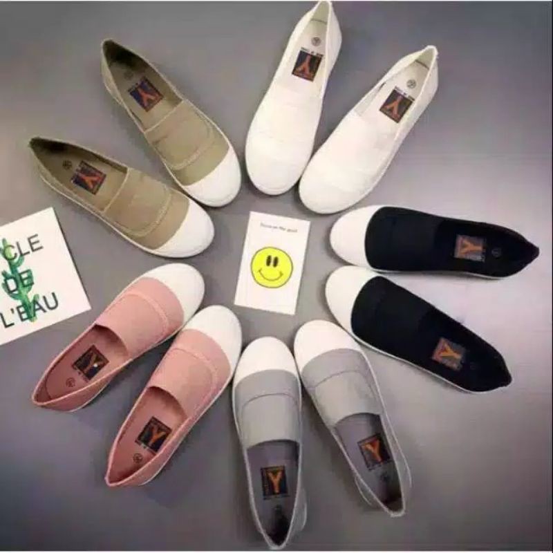 Sepatu Slip on Kanvas