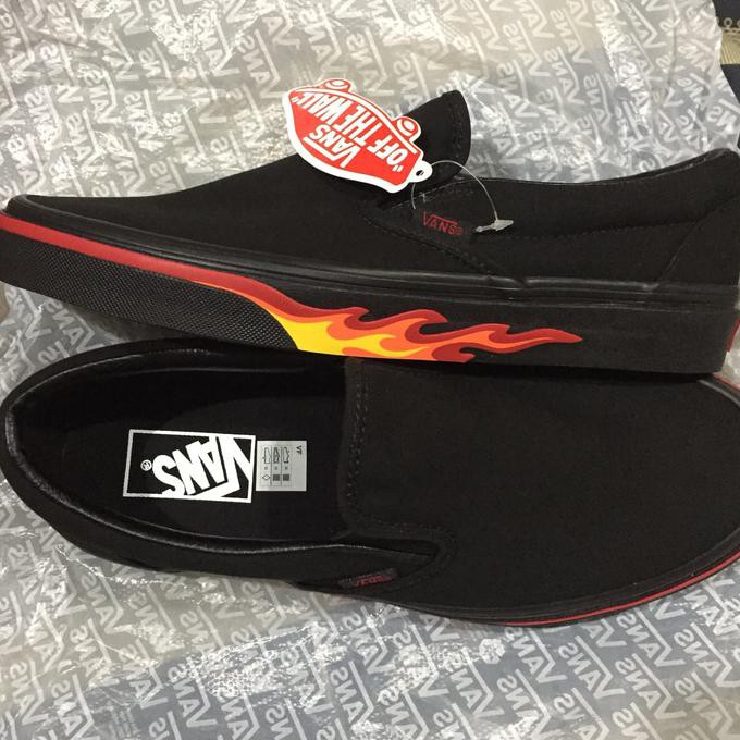 promo vans ua classic slip-on flame wall original - hitam, 8 terbaru
