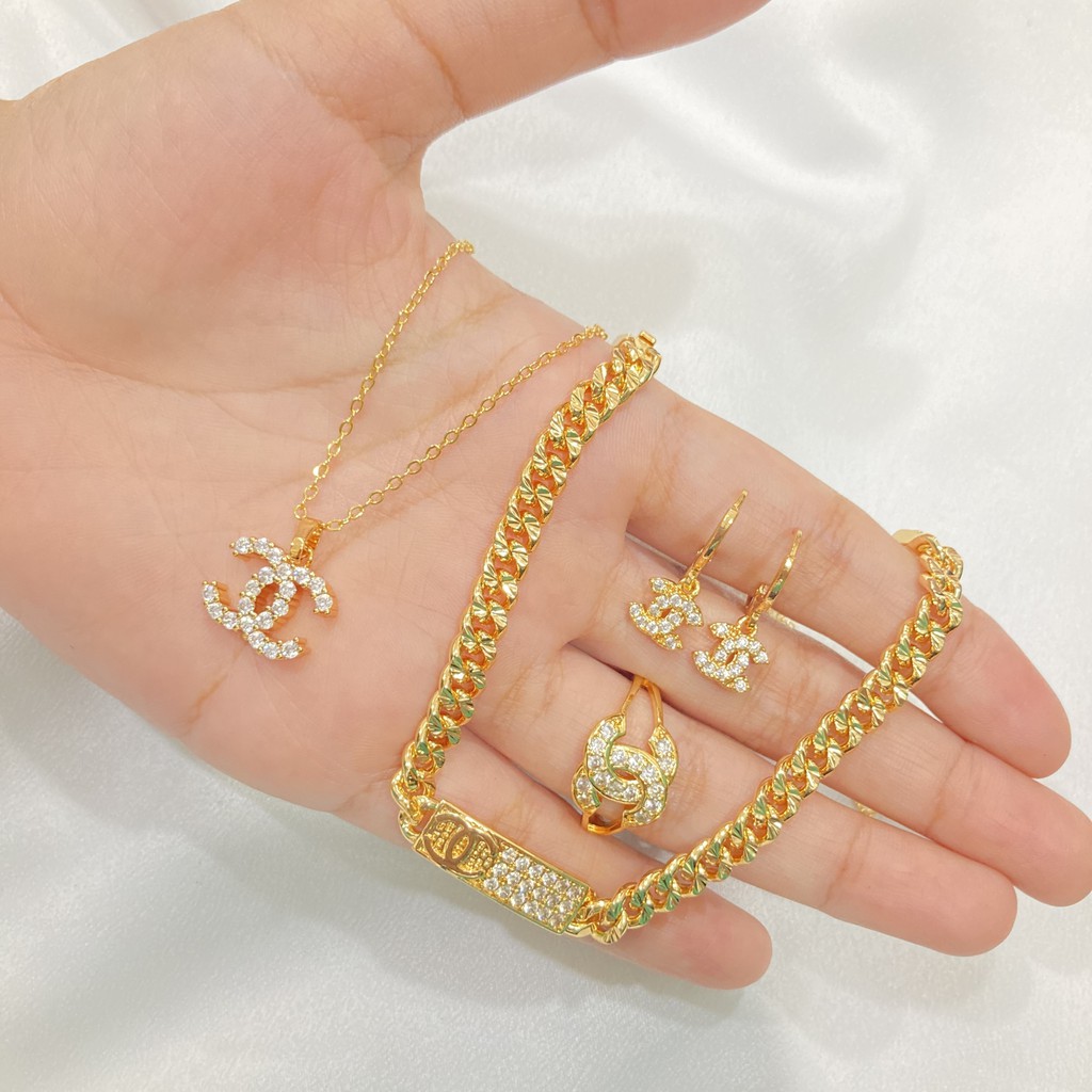 Set Perhiasan Kalung Anting Gelang Cincin Full Permata Branded Lapis Emas Dewasa