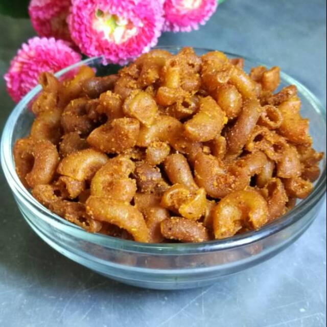 

Makaroni / makroni goreng kriuk 200 gram