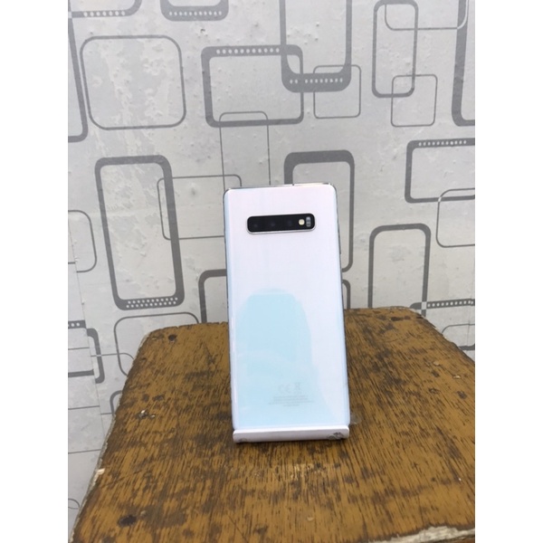 Samsung S10+ putih Ram 8/128 ex sein kelengkapan hp+charger