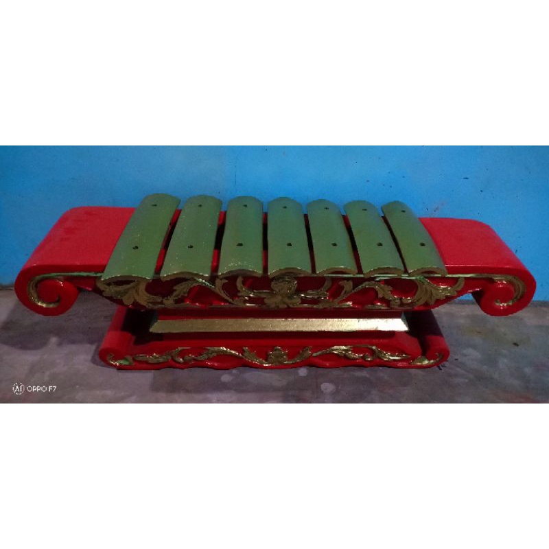Gamelan Peking/Saron Penerus