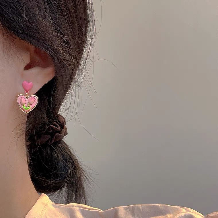 Anting Bentuk Tulip Gaya Retro Korea