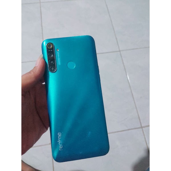 realme 5i ram 4/64
