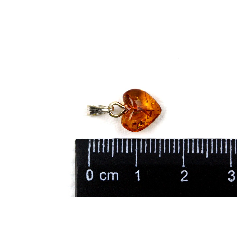 Natural Baltic amber Heart pendant JS183