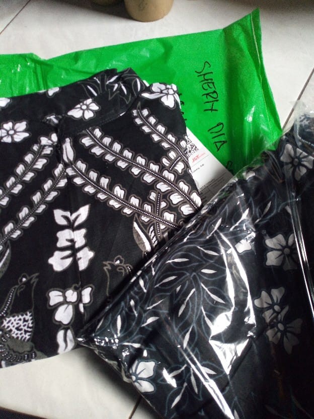 Batik Wanita Modern  Atasan Batik Kantor Blouse Perempuan Terbaru 2021