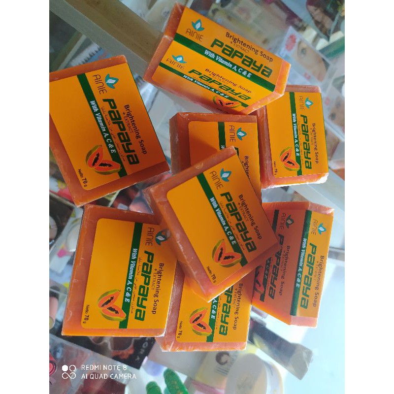 Sabun pemutih kulit Pepaya Ainie Soap.