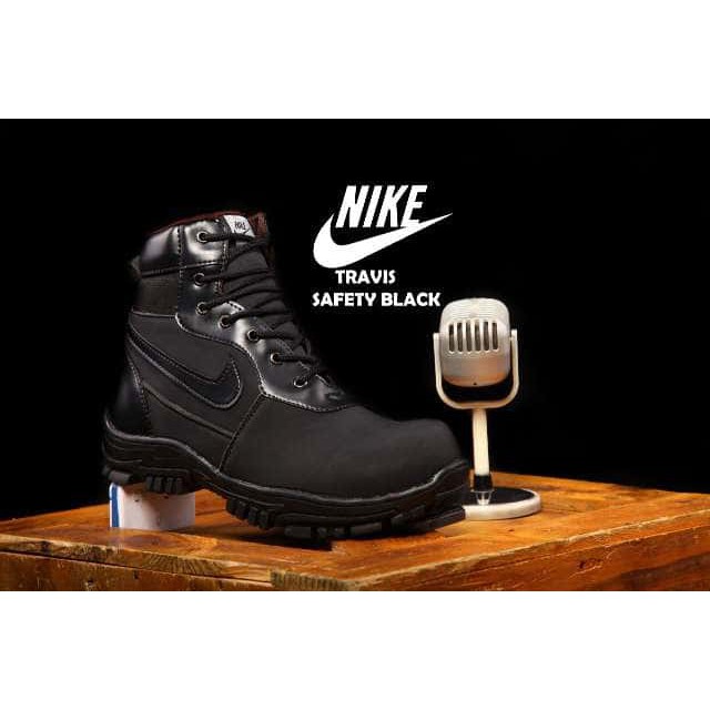 safety boots nike