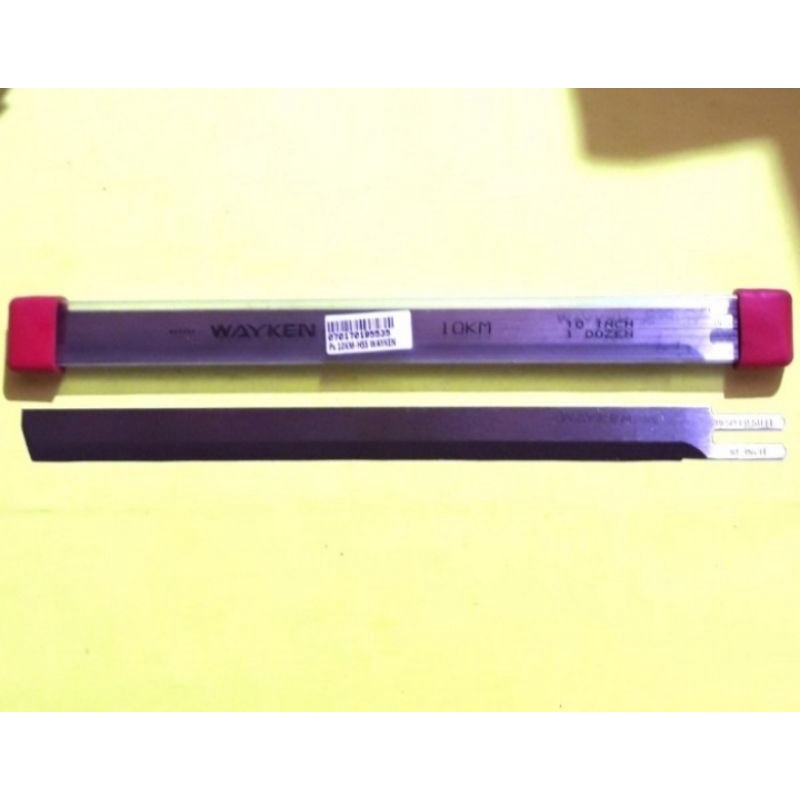 

Pisau Potong Kain 10 inch Wayken Merah 8,10