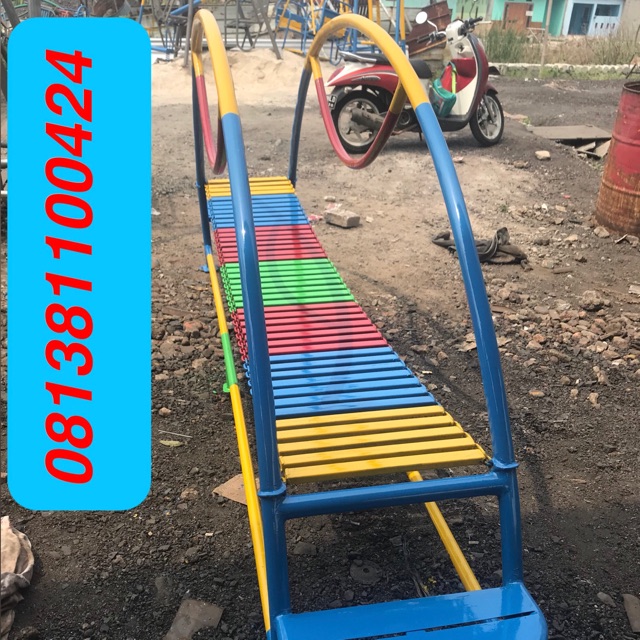 Mainan anak outdoor jembatan rantai playground besi mainan anak jembatan goyang free ongkir jkt