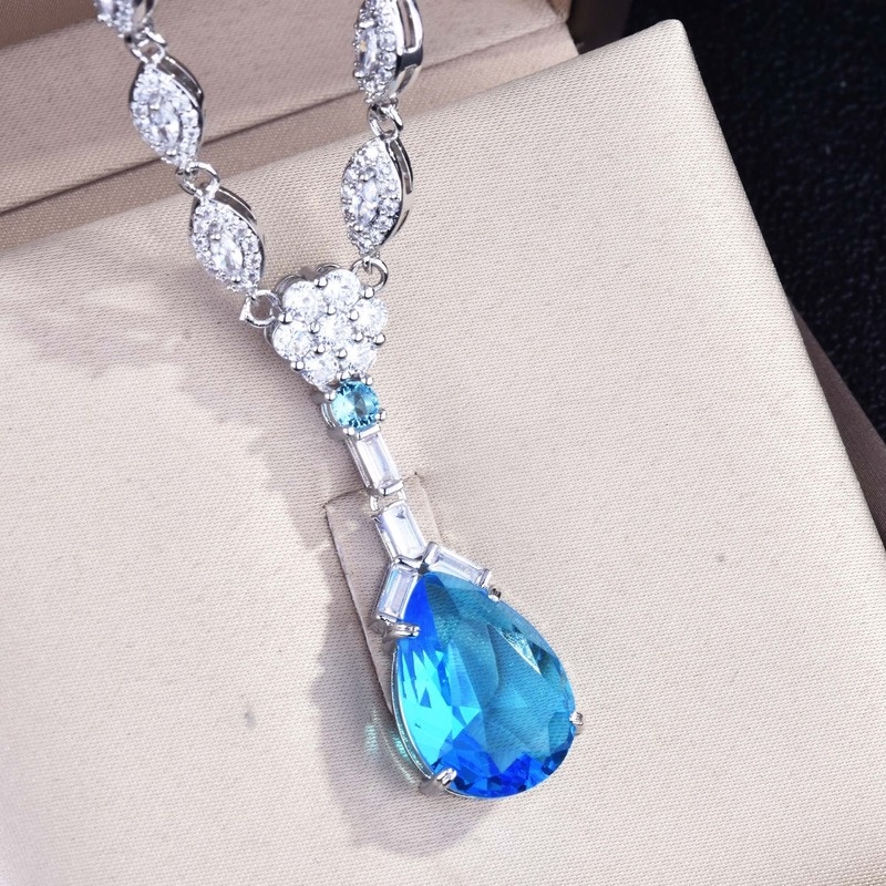 Luxury Fashion Heart of the Ocean Moissanite Necklace