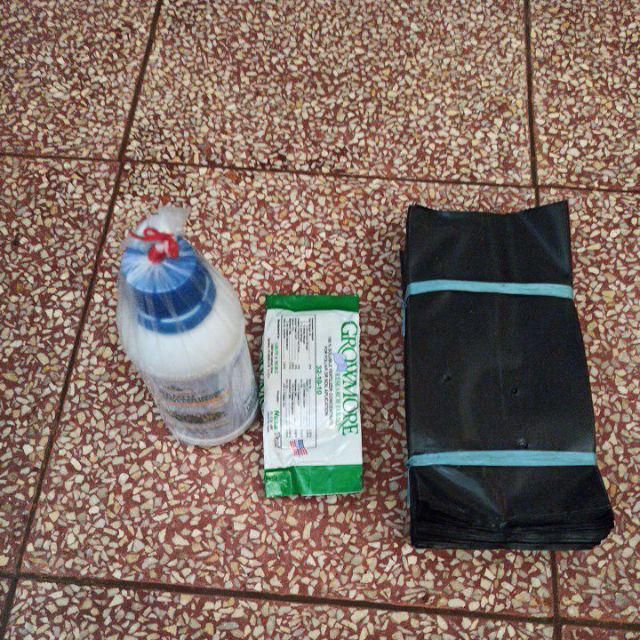 Plastik Polybag Tanaman 20x20 @500gr