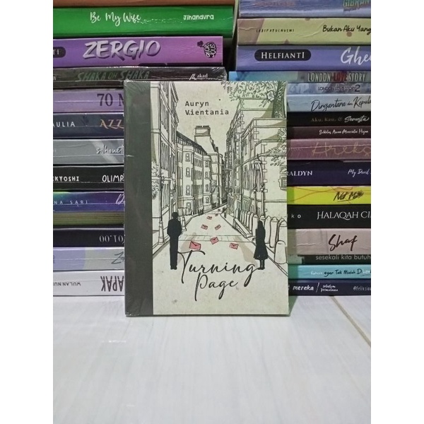 NOVEL TURNING PAGE