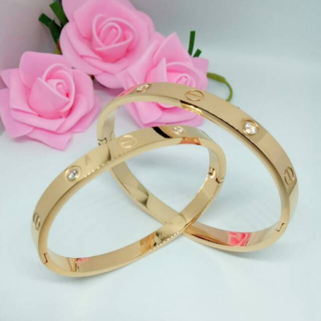 Titanium gelang tangan cartier