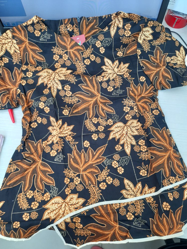 Atasan Batik Wanita Dolby Dolbi Dobby Doby Tenun Sutra Tulis Halus Katun Atbm Baron ,sarombit