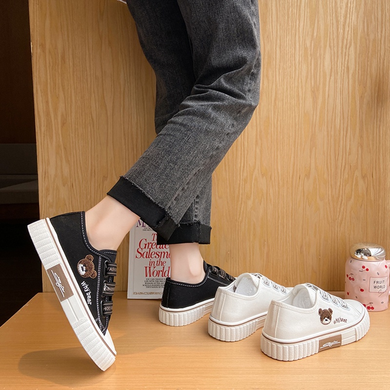 Sepatu Sneakers Kanvas Wanita Casual Import Sport Shoes Original Hitam Putih Onlinemall 225-7