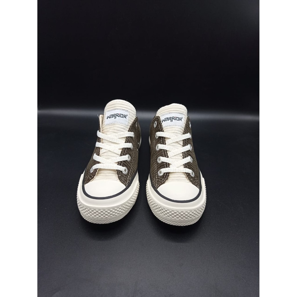 Sepatu Warrior Tristan Olive High Low