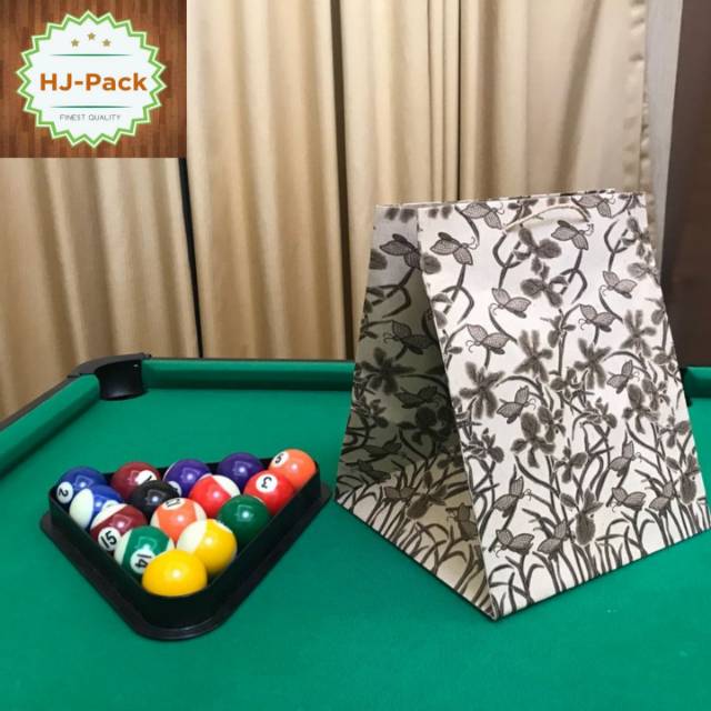 

Paperbag motif bunga ukuran 18x20x24 goodie bag motif 18x20x24 MINIMAL ORDER 20pcs dan kelipatan 20