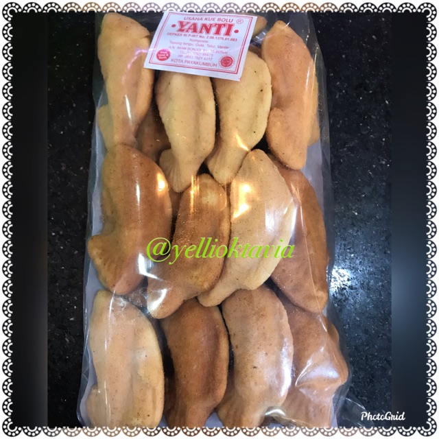 

kue Bolu ikan Isi 24