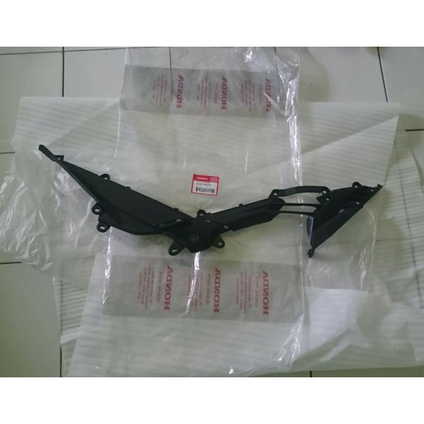 cover r side Assy sambungan body samping kanan Sonic 150 K56 original