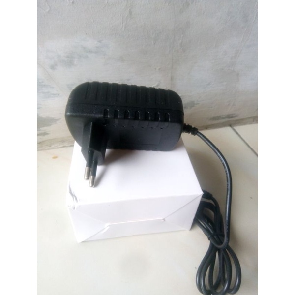 adaptor 12v DC 2A 2 Ampere