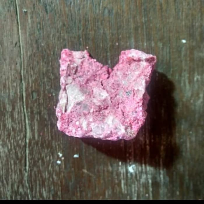 kemenyan merah / menyan merah