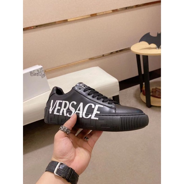 sneaker pria vers4ce sepatu cowok mirror top Brand P1SHOES new styles men shoes run away kulit