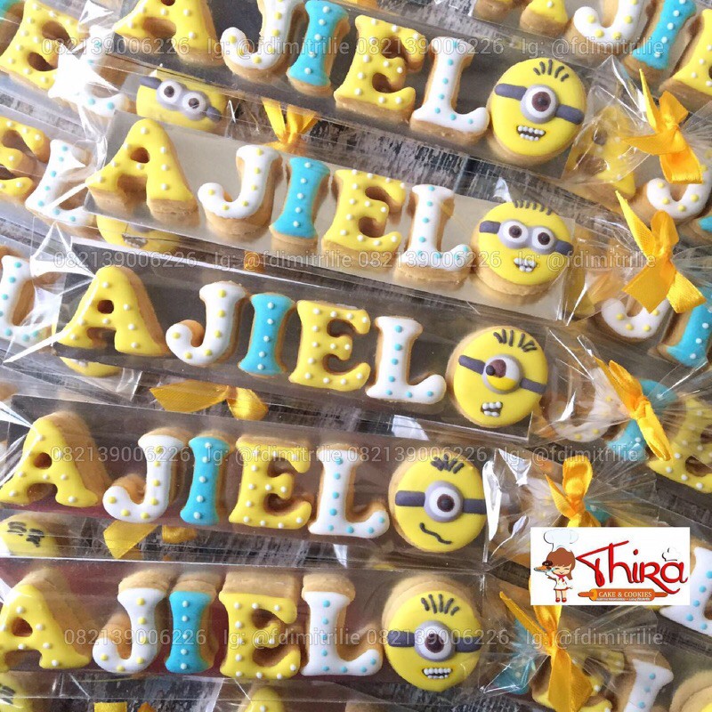 

10 set cookies nama kue kering huruf dengan karakter minion