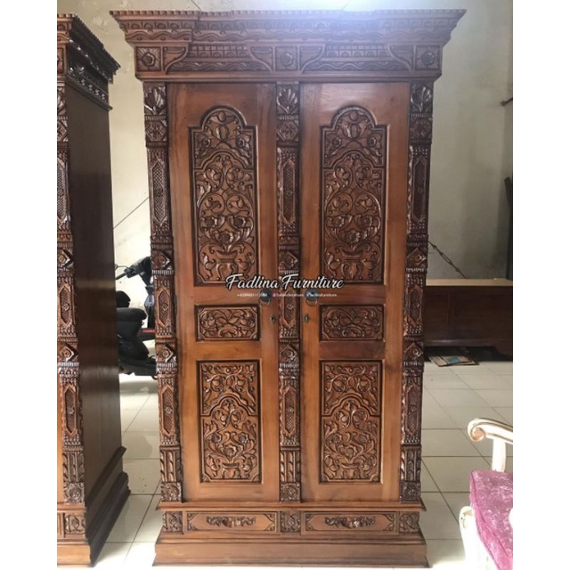 Almari Pakaian Jati Ukir Gebyok Jepara