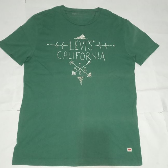 Levis kaos pria second size L/international
