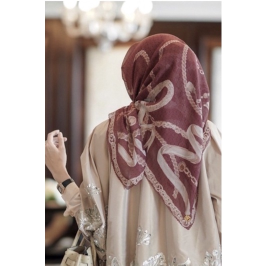 Buttonscarves preloved chain series ruby