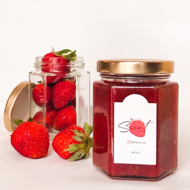 

Homemade Pure Strawberry Jam 100% Natural