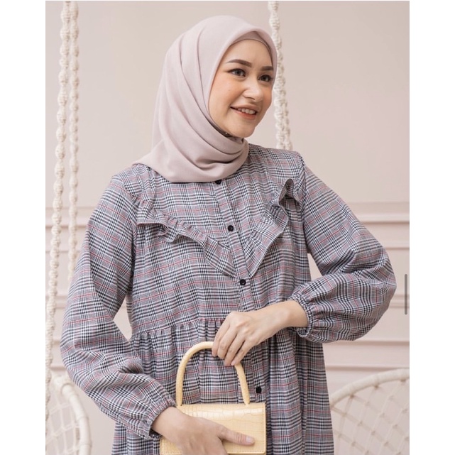 Hayya dress by HaideeOrlin