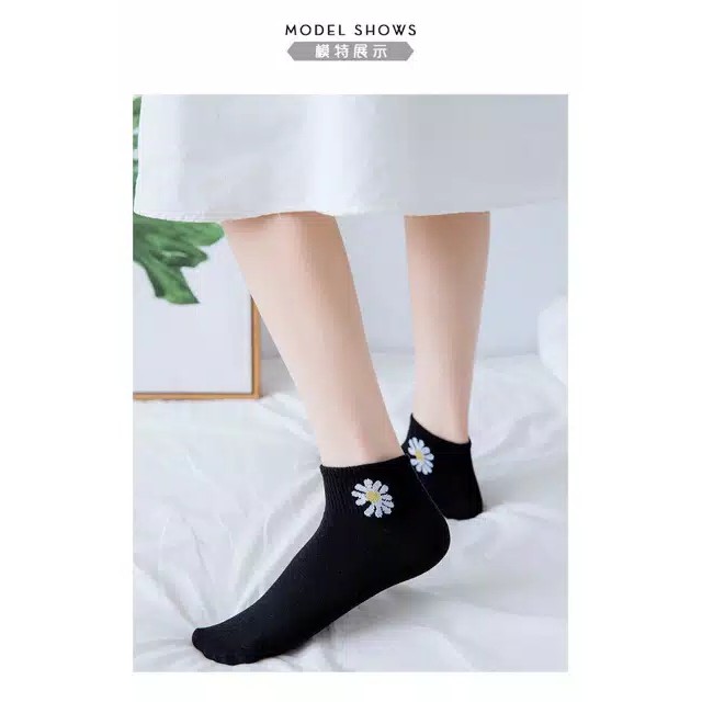 Kaos Kaki Ankle H185 Motif Bunga Daisy Gaya Korea Untuk Kaos Kaki Wanita Motif-2