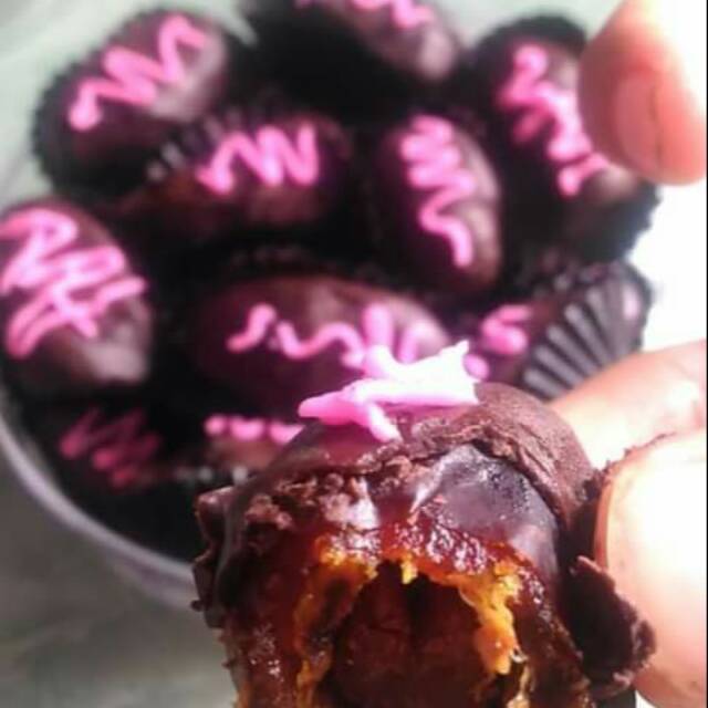 

kurcok(kurma coklat)