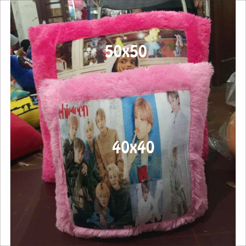 Bizzarpillow  Bantal Foto Custom Bulu Rasfur 50 x 50 cm BZ015