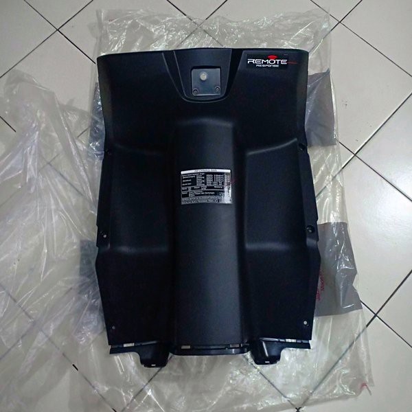 cover inner lower assy kontak bawah vario 110 fi K46 remot original