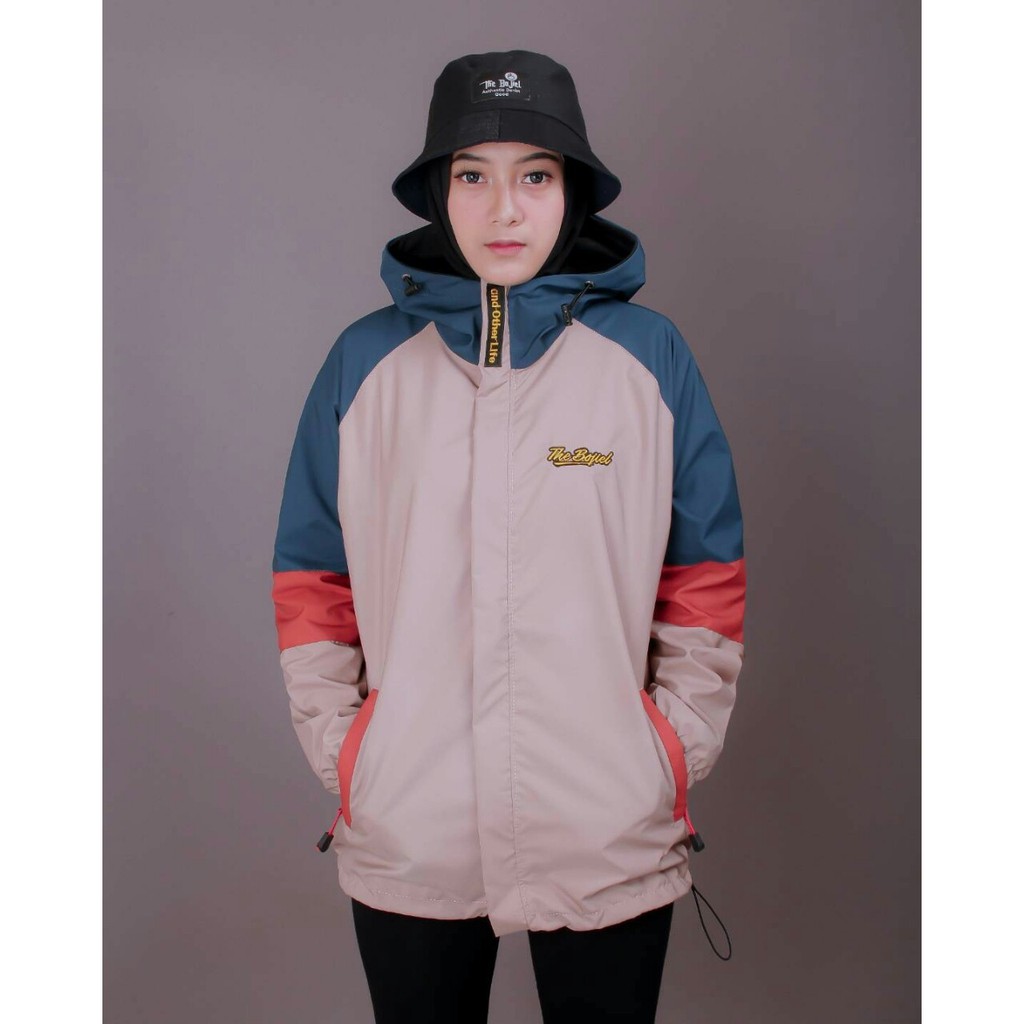 Jaket Parasut Taslan Reglan 3D Bjl Mocca Jaket Hiking Jaket Parasut Taslan Reglan 3D Bjl Mocca Jaket Hiking