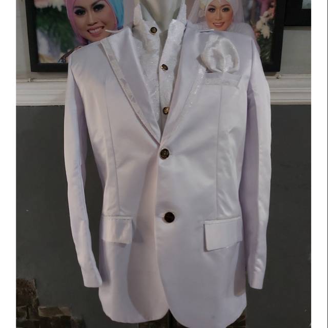 Beskap jas pengantin putih akad