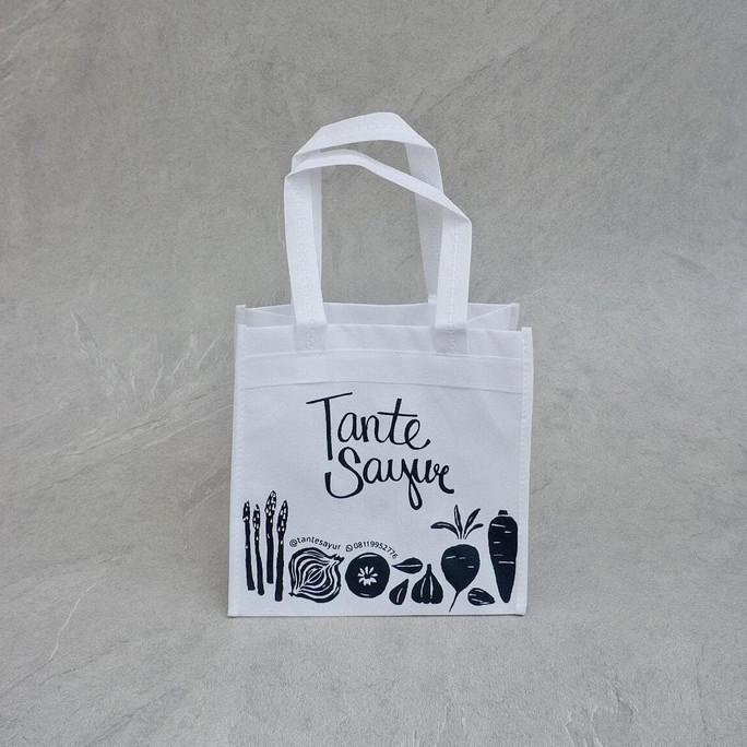 

Star Goodie Bag Tante Sayur - Size S Bagus