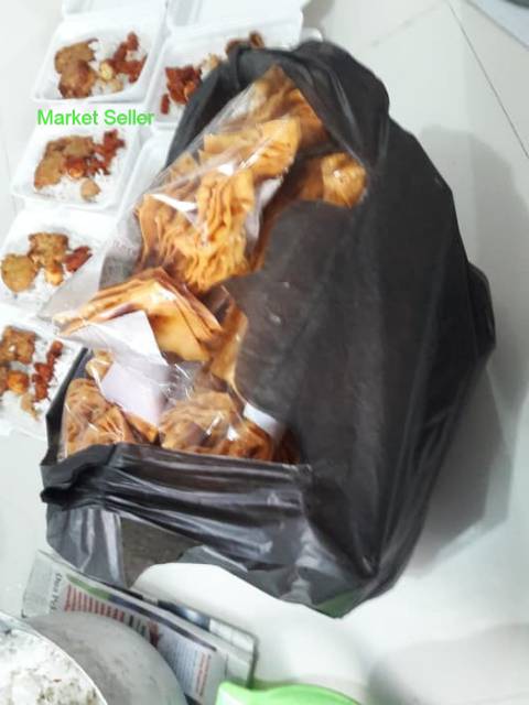 

Keripik Pangsit Krupuk Goreng Pelengkap Rasa Termurah