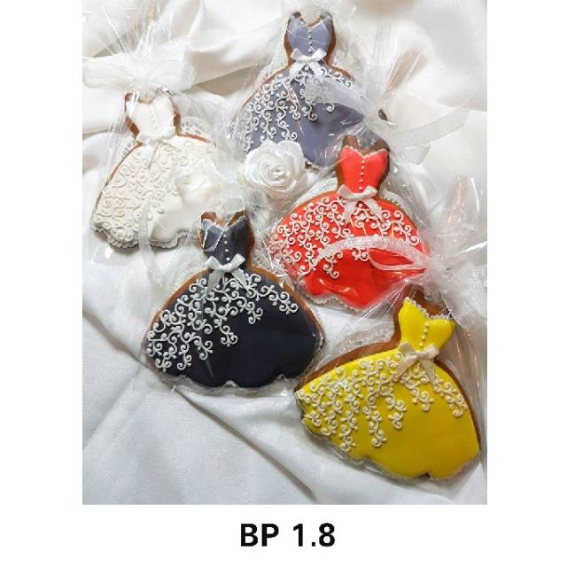 

IHANALICIOUS Butter Cookies Tema Baju Pesta Dress (kukis hias karakter) kue kering icing royal