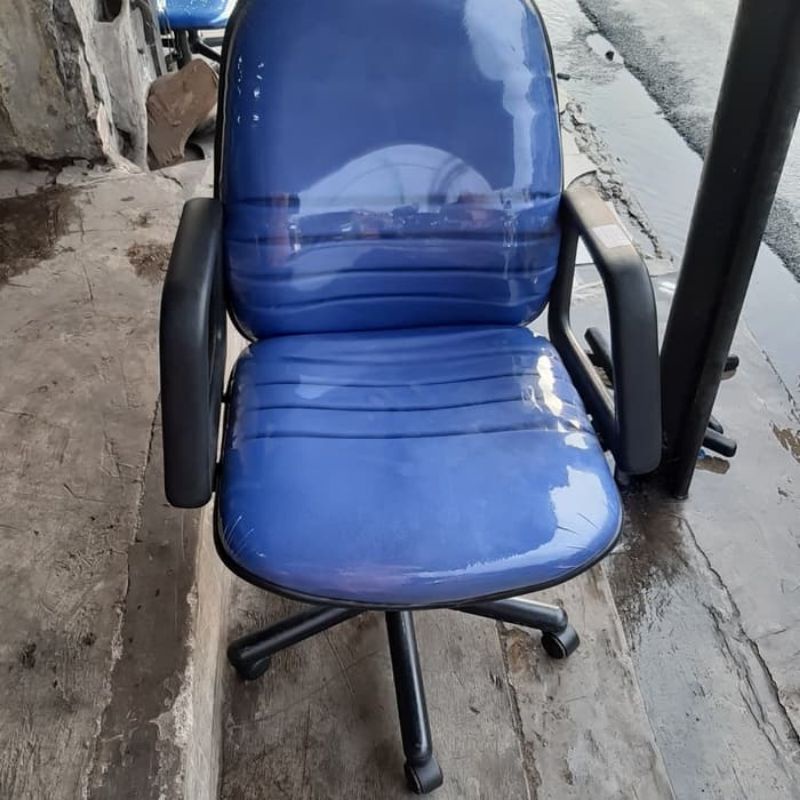 kursi kantor staff garis murah berkwalitas-4