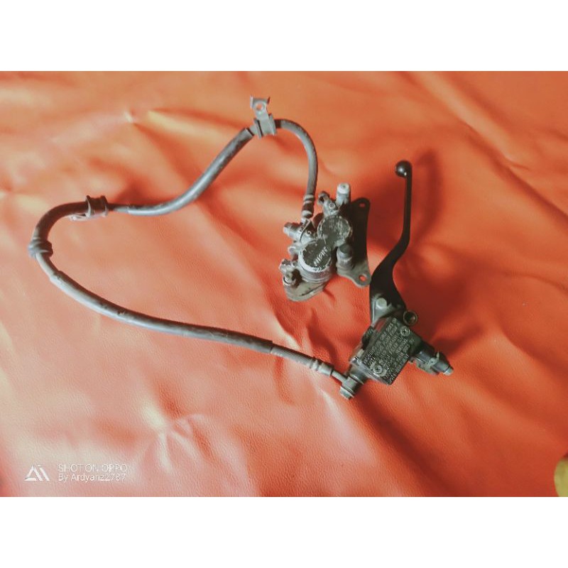 master kaliper rem depan tirev